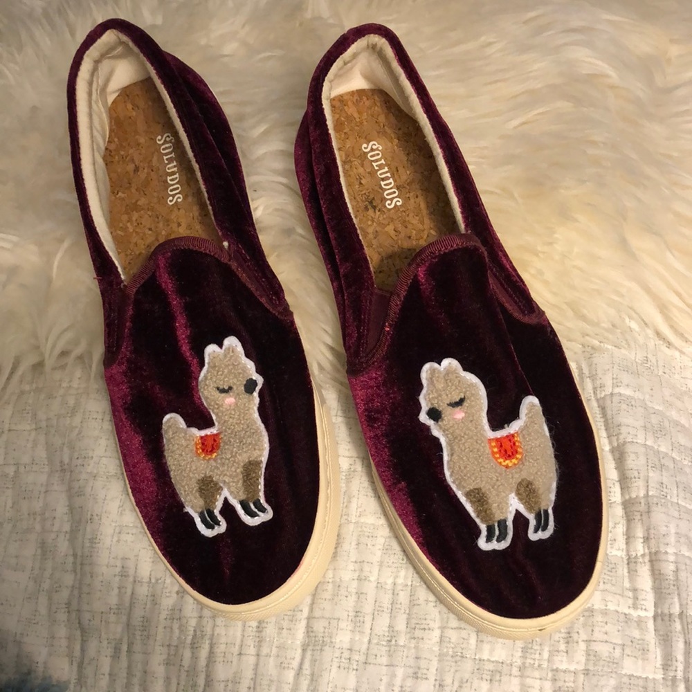Soludos “Llamas” velvet wine colored loafers EUC (BinD1) - Picture 2 of 6